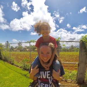 Meet your Posher, Becca